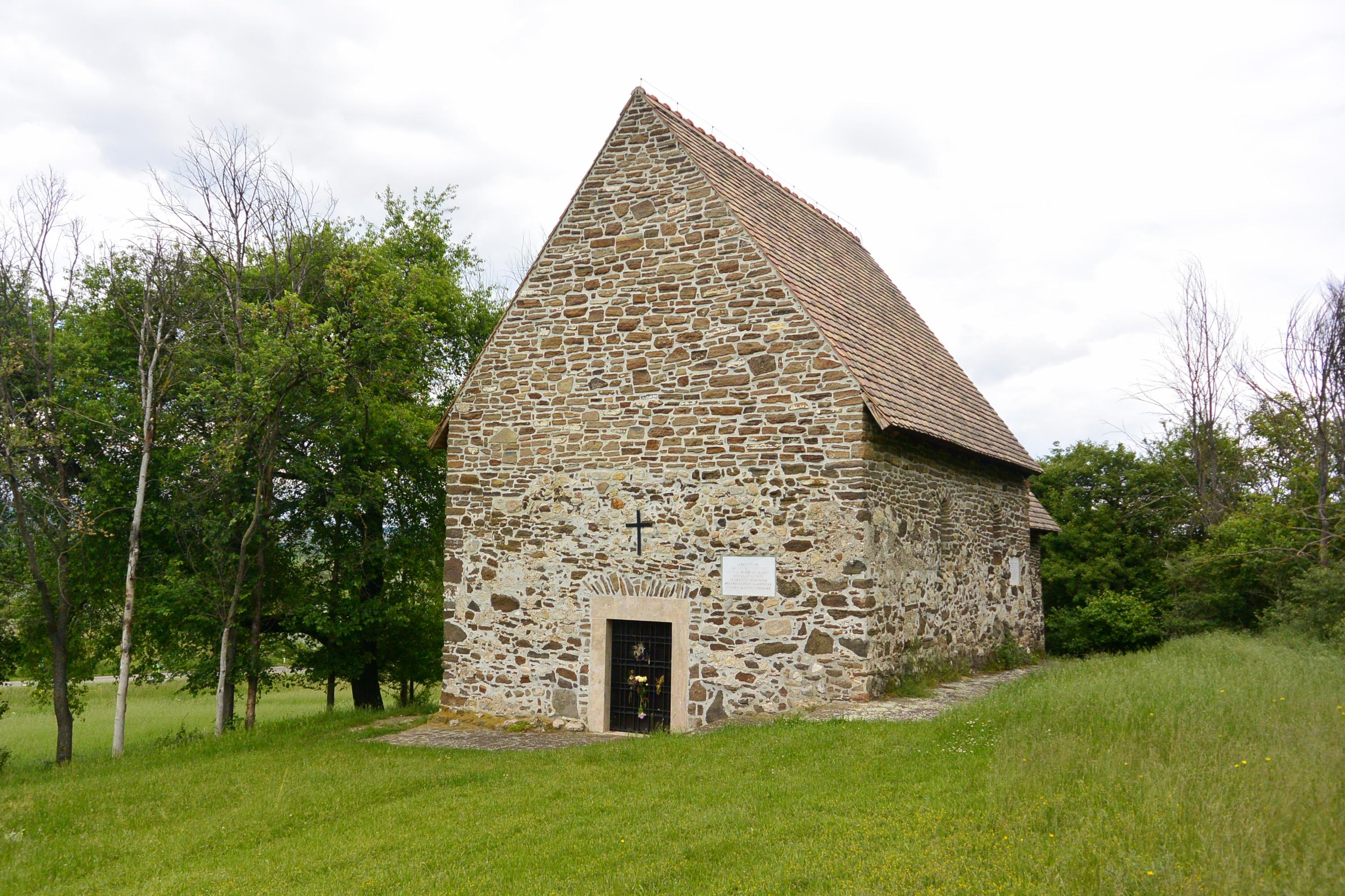 apáti templomrom