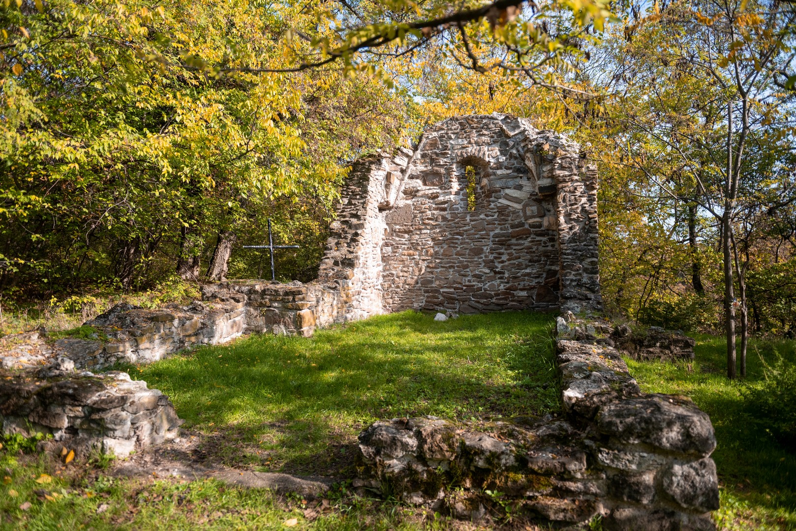 Újlaki templomrom