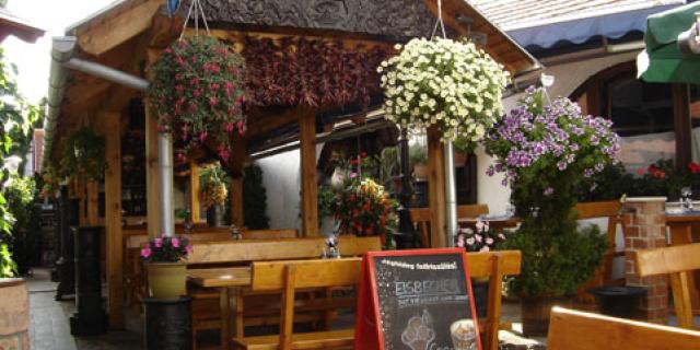 Gulyás Udvar Étterem